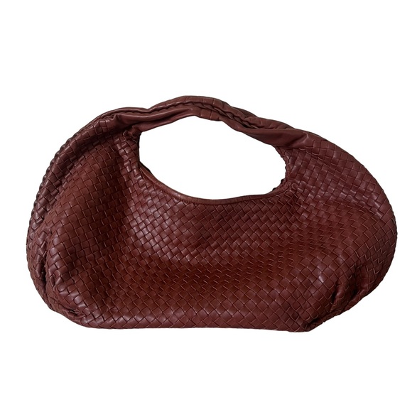 Bottega Veneta Handbags - BOTTEGA VENETA Intrecciato Medium Hobo Bag